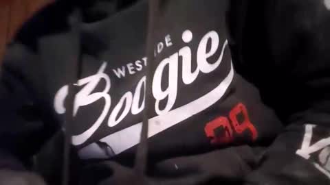 bigwytecock1979 online show from 2, 11, 2025