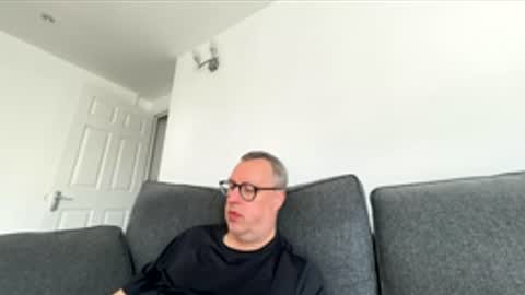 Snapshot of bihudddds chatting on 8, 4, 2026 Just call me master online show from 8, 4, 2026
