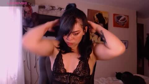 Snapshot of biigbooty_ chatting on 6, 11, 2025 biigbooty_ online show from 6, 11, 2025