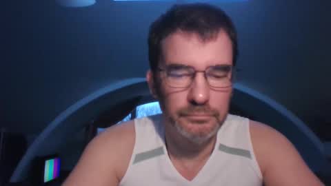 Snapshot of bikertom1988 chatting on 21, 12, 2024 bikertom1988 online show from 21, 12, 2024