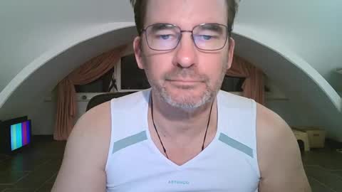 Snapshot of bikertom1988 chatting on 29, 12, 2024 bikertom1988 online show from 29, 12, 2024