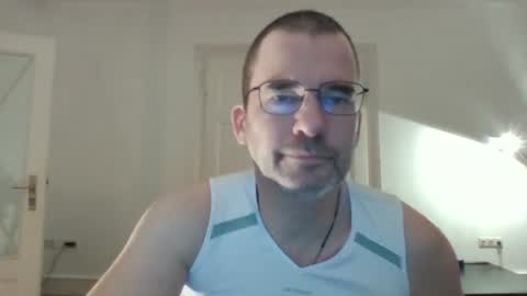 Snapshot of bikertom1988 chatting on 23, 2, 2025 bikertom1988 online show from 23, 2, 2025