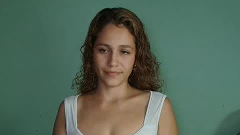Snapshot of biki_sensual chatting on 3, 8, 2026 hi soy natural girl biki online show from 3, 8, 2026