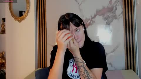 Snapshot of bilie__eilish chatting on 21, 4, 2026 bilie__eilish online show from 21, 4, 2026