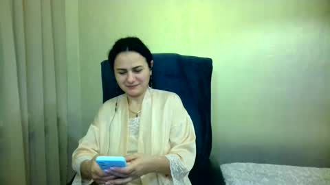 Snapshot of bililay chatting on 10, 1, 2025 DOM NIKA online show from 10, 1, 2025