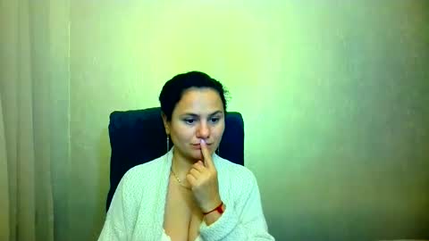 Snapshot of bililay chatting on 26, 9, 2025 DOM NIKA online show from 26, 9, 2025