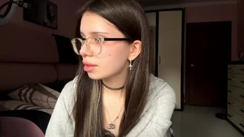 Yuna online show from 17, 4, 2026