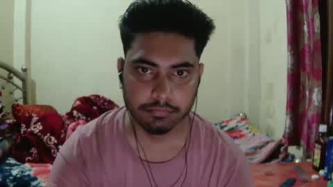 Snapshot of birbikrom104 chatting on 19, 4, 2026 birbikrom104 online show from 19, 4, 2026