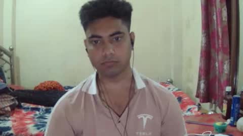 Snapshot of birbikrom104 chatting on 26, 4, 2026 birbikrom104 online show from 26, 4, 2026
