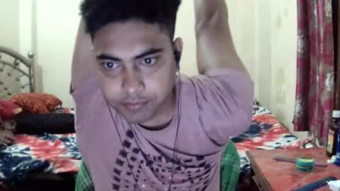 Snapshot of birbikrom104 chatting on 27, 4, 2026 birbikrom104 online show from 27, 4, 2026