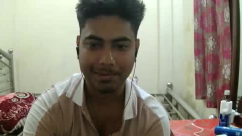 Snapshot of birbikrom104 chatting on 2, 5, 2026 birbikrom104 online show from 2, 5, 2026