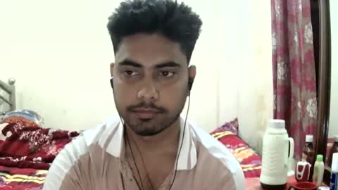 Snapshot of birbikrom104 chatting on 7, 5, 2026 birbikrom104 online show from 7, 5, 2026