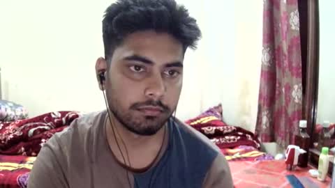 Snapshot of birbikrom104 chatting on 13, 5, 2026 birbikrom104 online show from 13, 5, 2026