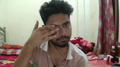 Snapshot of birbikrom104 chatting on 17, 5, 2026 birbikrom104 online show from 17, 5, 2026