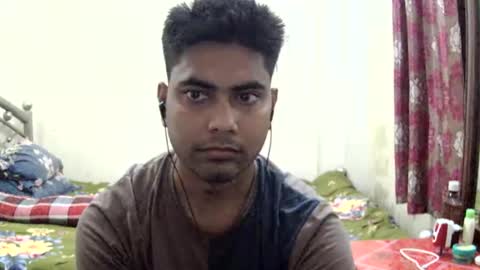 Snapshot of birbikrom104 chatting on 22, 5, 2026 birbikrom104 online show from 22, 5, 2026