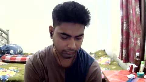 Snapshot of birbikrom104 chatting on 23, 5, 2026 birbikrom104 online show from 23, 5, 2026