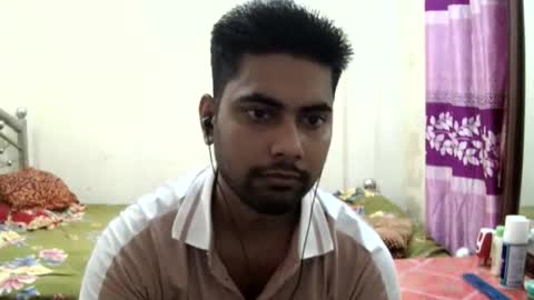 Snapshot of birbikrom104 chatting on 31, 5, 2026 birbikrom104 online show from 31, 5, 2026