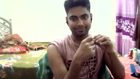 Snapshot of birbikrom104 chatting on 13, 6, 2026 birbikrom104 online show from 13, 6, 2026