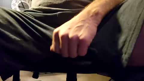 Snapshot of bkupsguy chatting on 14, 10, 2025 bkupsguy online show from 14, 10, 2025