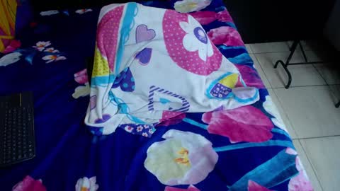 Snapshot of blacckandwhitte chatting on 18, 1, 2025 blacckandwhitte online show from 18, 1, 2025