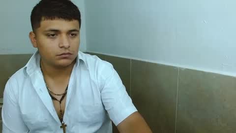 black__and__whiite online show from 14, 10, 2025