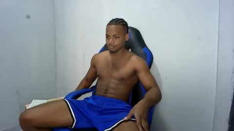 Snapshot of black_dicck chatting on 18, 4, 2026 tu morenito online show from 18, 4, 2026