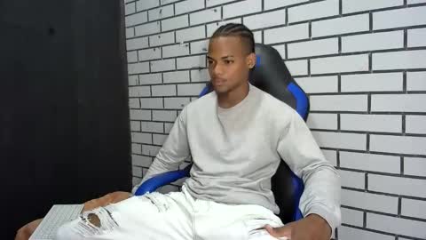 Snapshot of black_dicck chatting on 21, 4, 2026 tu morenito online show from 21, 4, 2026