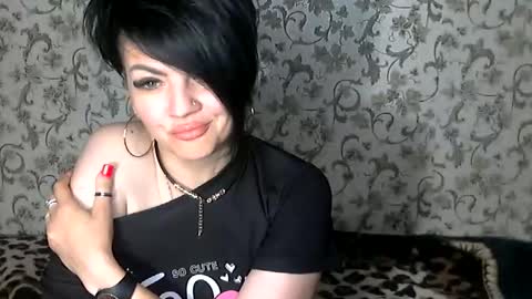 Snapshot of black_hot_01 chatting on 9, 9, 2025 black_hot_01 online show from 9, 9, 2025