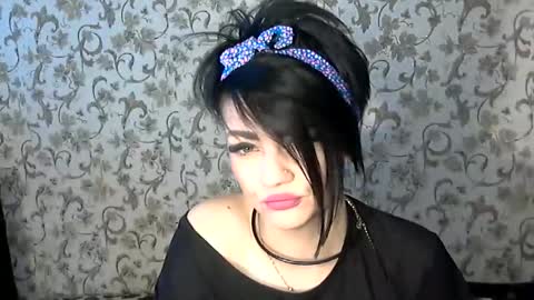 Snapshot of black_hot_01 chatting on 17, 9, 2025 black_hot_01 online show from 17, 9, 2025