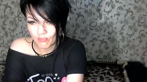 Snapshot of black_hot_01 chatting on 25, 9, 2025 black_hot_01 online show from 25, 9, 2025