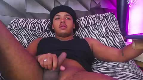 black_king_241 online show from 4, 2, 2025