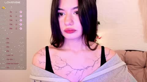 Snapshot of black_pant3r chatting on 10, 1, 2025 Mon Mon online show from 10, 1, 2025