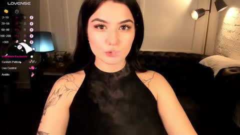 Snapshot of black_pant3r chatting on 27, 9, 2025 Mon Mon online show from 27, 9, 2025