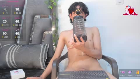 Snapshot of black_rose02 chatting on 11, 1, 2025 B L A C K R O S E online show from 11, 1, 2025