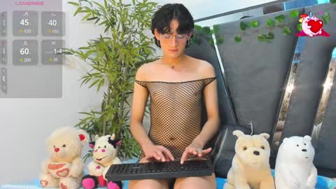 Snapshot of black_rose02 chatting on 2, 2, 2025 B L A C K R O S E online show from 2, 2, 2025