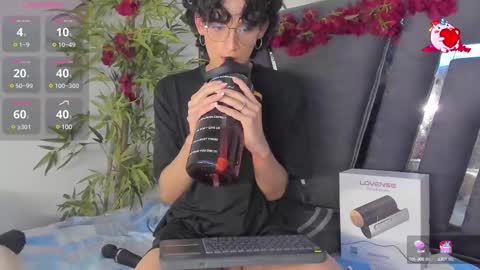 Snapshot of black_rose02 chatting on 21, 2, 2025 B L A C K R O S E online show from 21, 2, 2025