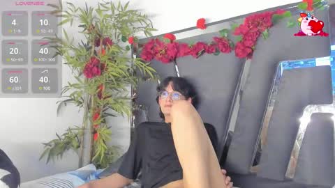 Snapshot of black_rose02 chatting on 9, 3, 2025 B L A C K R O S E online show from 9, 3, 2025