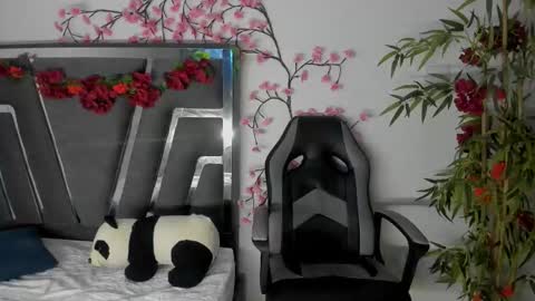 Snapshot of black_rose02 chatting on 19, 9, 2025 B L A C K R O S E online show from 19, 9, 2025