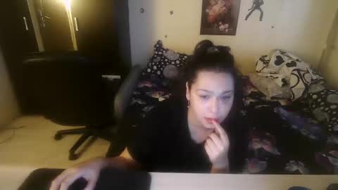 blackandwhiteboy6 online show from 28, 2, 2025