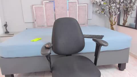 blackbiecock online show from 8, 3, 2025