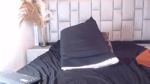 Black Emperador online show from 11, 3, 2026