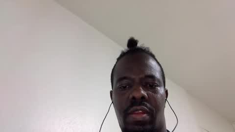 Snapshot of blackfrance44 chatting on 2, 12, 2024 blackfrance44 online show from 2, 12, 2024