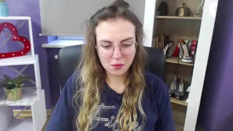 Z O E Y online show from 31, 12, 2024