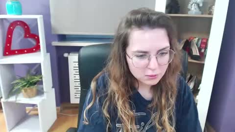 Z O E Y online show from 28, 2, 2025