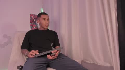 franklyn and Elizabeth online show from 24, 3, 2026