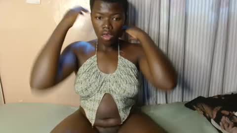 Snapshot of blair_sue chatting on 28, 4, 2026 love online show from 28, 4, 2026