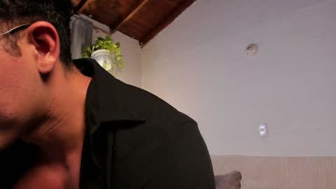 Blake Levi  Independent Model online show from 3, 2, 2025