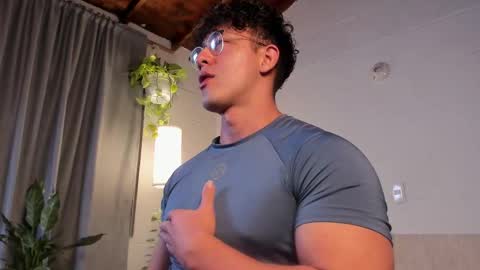 Blake Levi  Independent Model online show from 22, 2, 2025