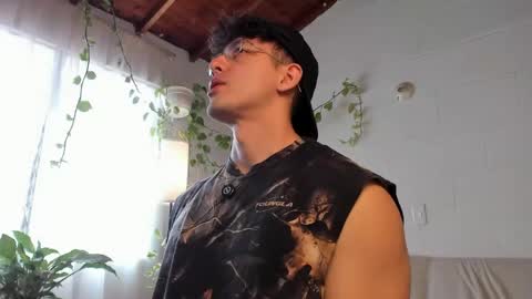 Snapshot of blake_levi chatting on 8, 6, 2026 Blake Levi Independent Model online show from 8, 6, 2026