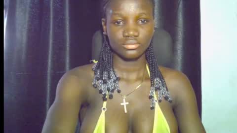 Snapshot of blaq_melanin chatting on 20, 5, 2026 nikky00 online show from 20, 5, 2026